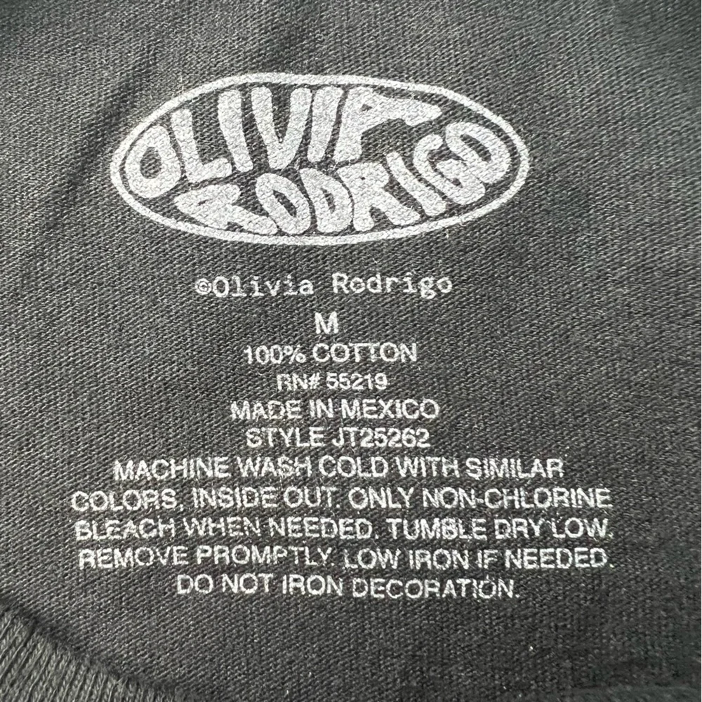 Olivia Rodrigo Sour Classic T Shirt Black Size Medium - Picture 7 of 10